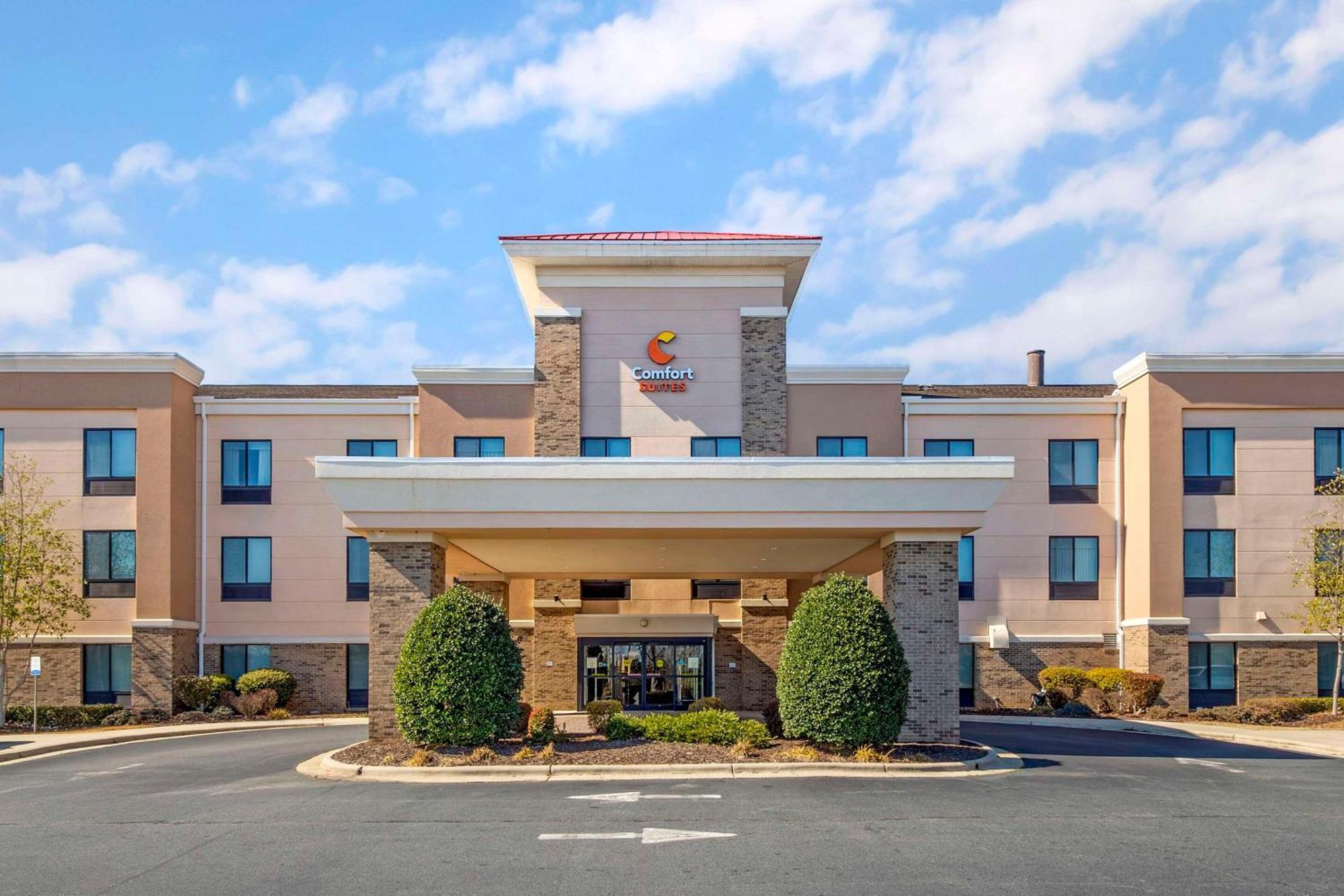 คอมฟอร์ต สวีท วิตเซตต์ - กรีนส์โบโร อีสต์ Hotel Whitsett ภายนอก รูปภาพ